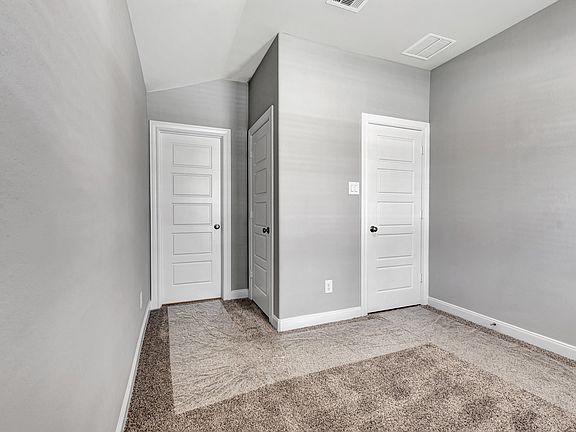 5th image of 4411 Pale Fox Ln