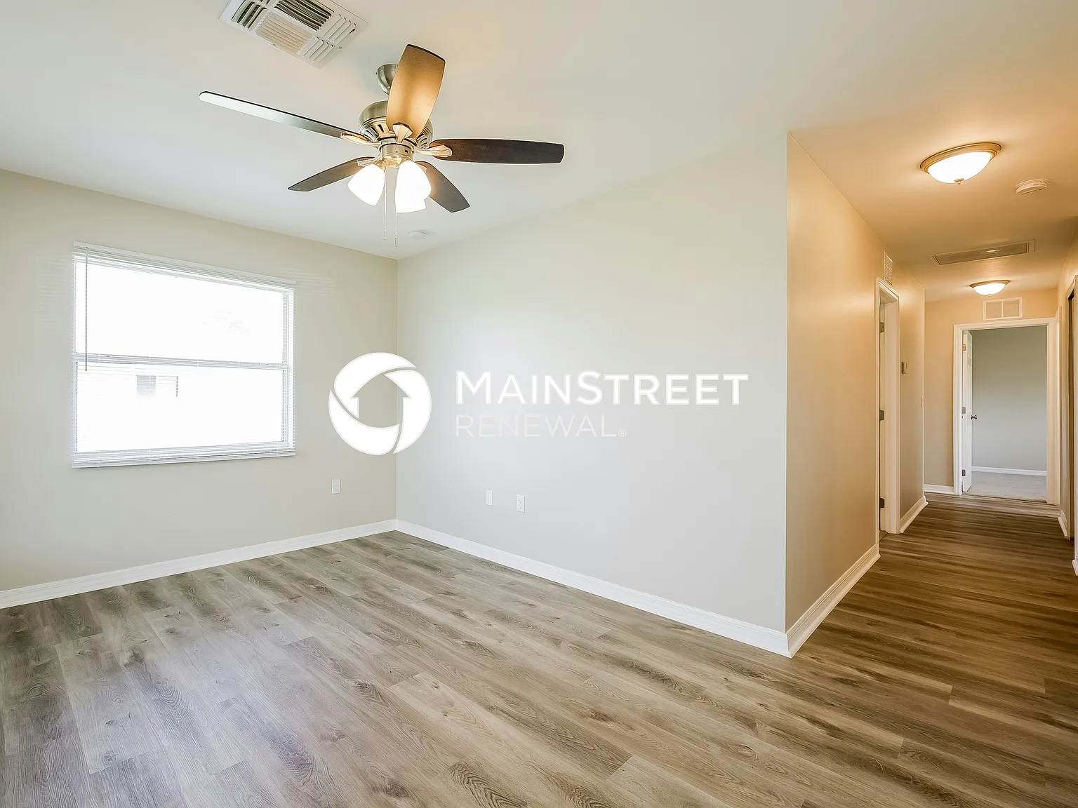 3202 21st St SW — Photo 3