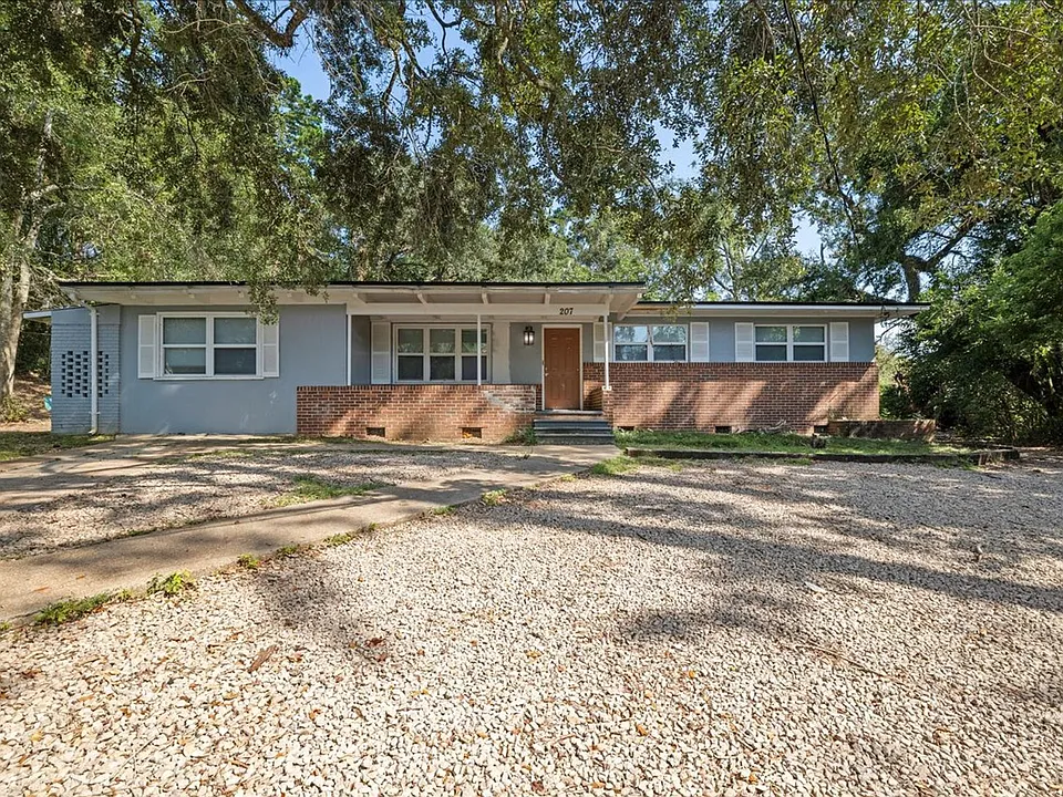 207 Iris Cir