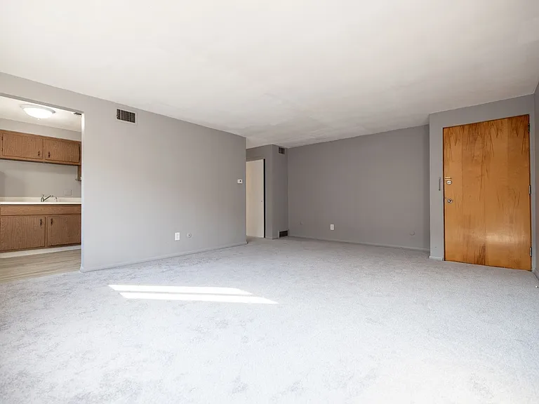 1101 Broadway Ave — Photo 21