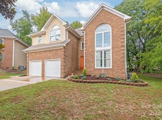 12600 Wetherburn Ln, Charlotte, NC 28262