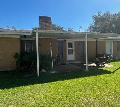 2nd image of 104 S Weir Ave
