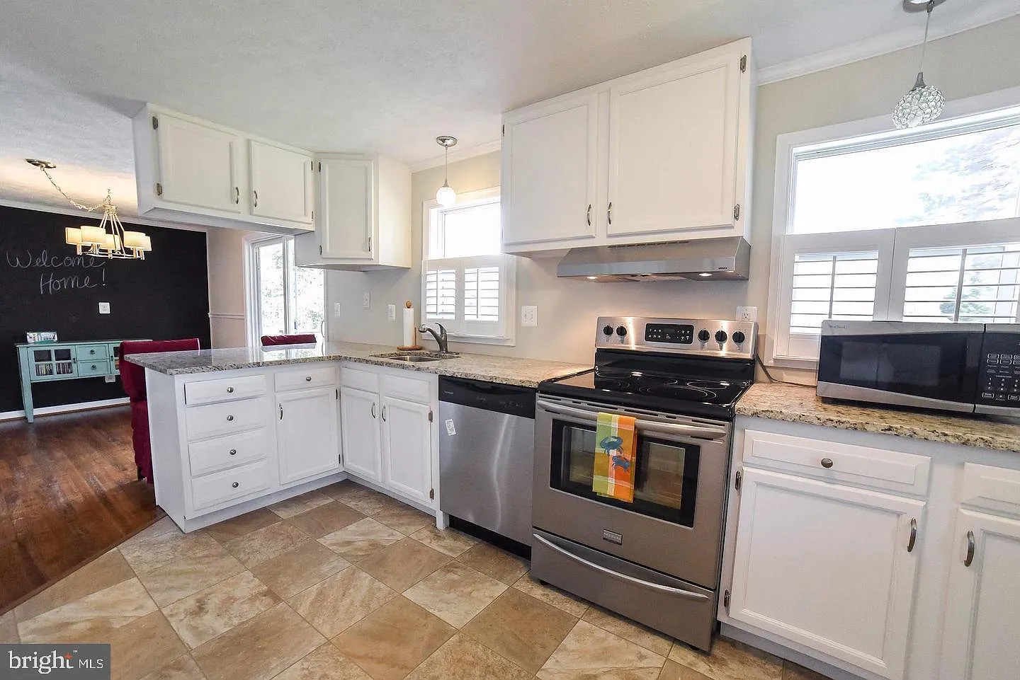 3 bed, 1248 sqft, $2,275 — Photo 3