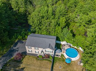 59 Tollgate Rd, Averill Park, NY 12018