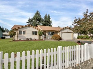 1007 102nd St E, Tacoma, WA 98445