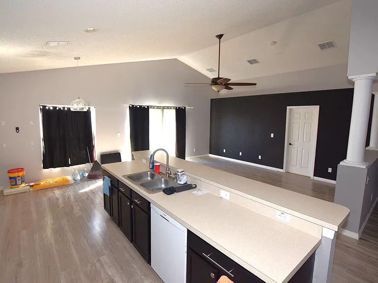 500 Lake Charles Dr — Photo 13