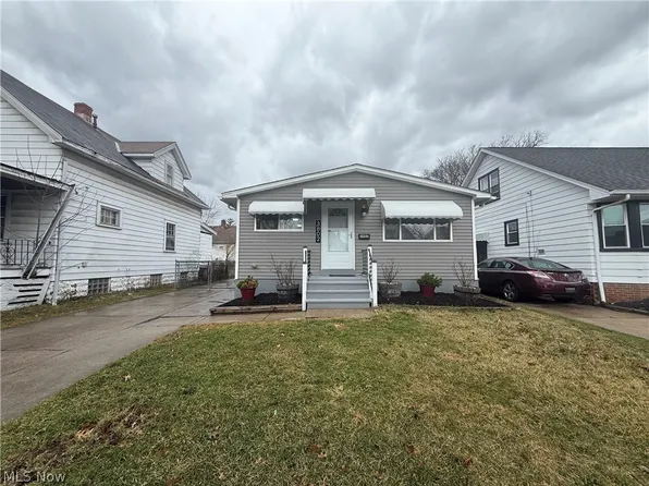 3802 W 138th St, Cleveland, OH 44111