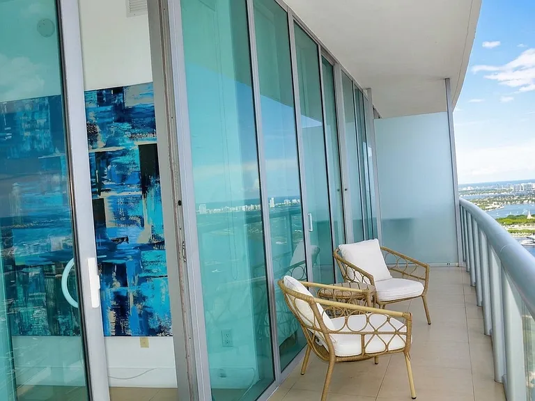 888 Biscayne Blvd #4701 — Photo 9