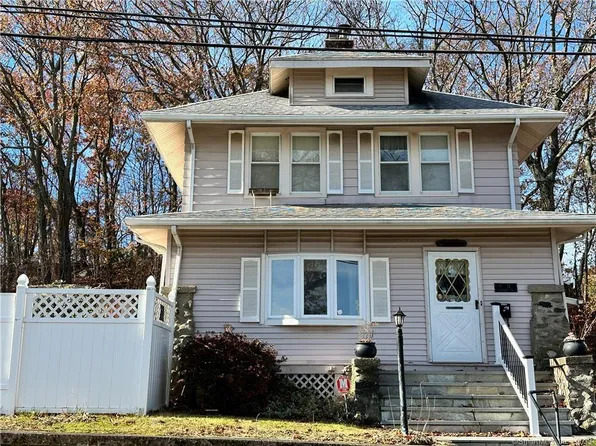 12 Rosewood Avenue, Waterbury, CT 06706