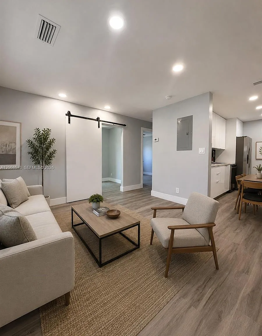 Collier Manor 2nd Add — Photo 3