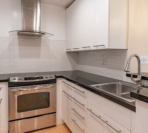 4th image of 256 S La Fayette Park Pl APT 304