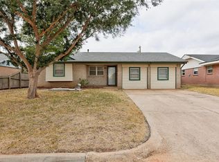 919 N Norman Ave, Moore, OK 73160