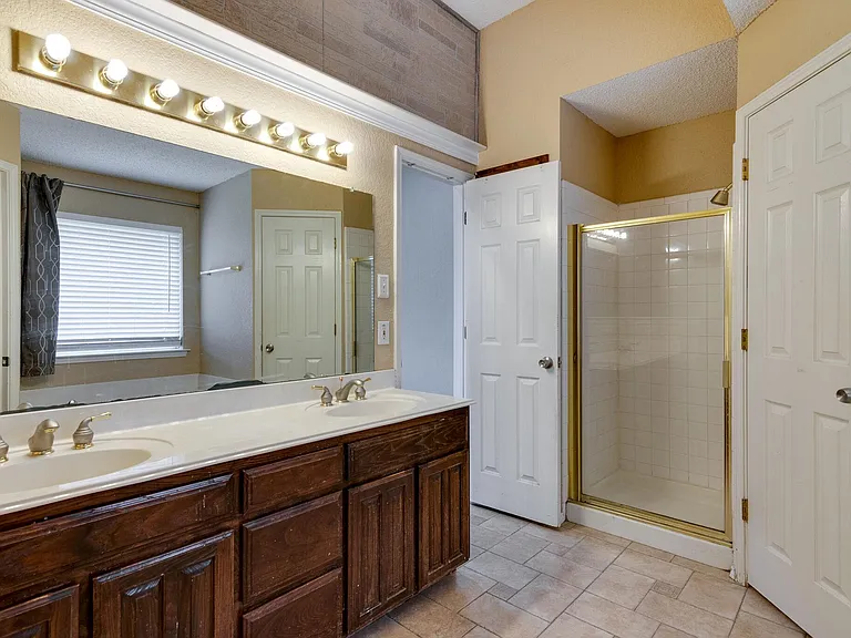 7704 Chandler Ct — Photo 20