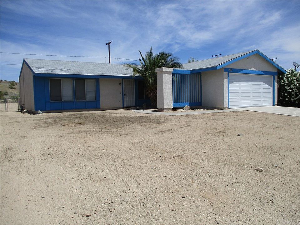 1st image of 72202 Sunnyslope Dr
