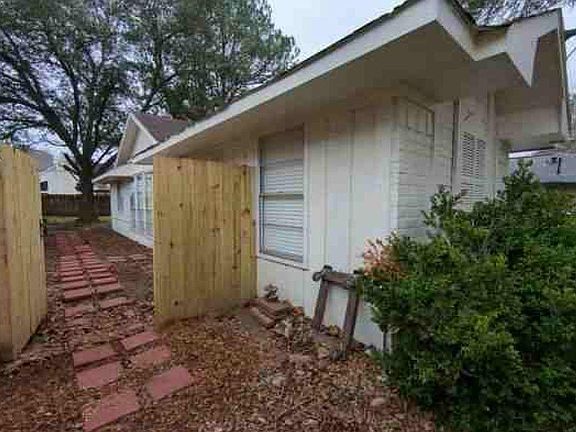 3rd image of 16203 Barbarossa Dr