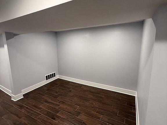 3rd image of 3251 W Evergreen Ave #3