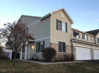 1571 Hummingbird St, Shakopee, MN 55379