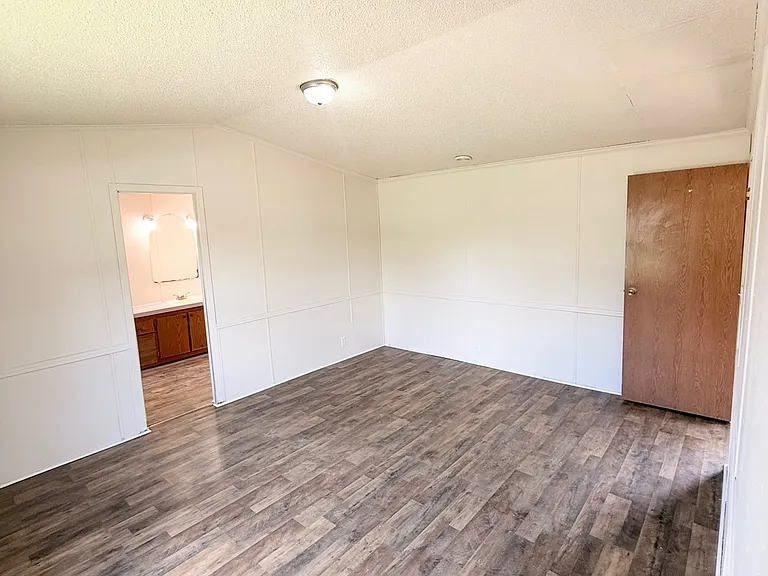 2081 Oakshire Rd #15 — Photo 9