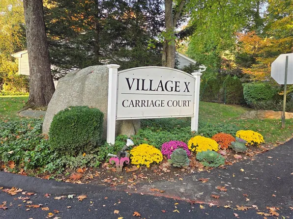 163 Carriage Court #A, Yorktown Heights, NY 10598
