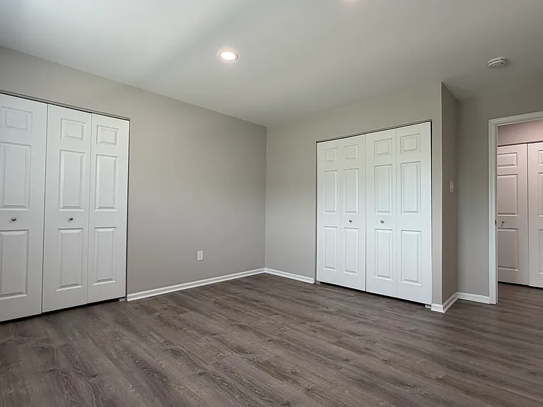 4548 Rosemarie Dr — Photo 21