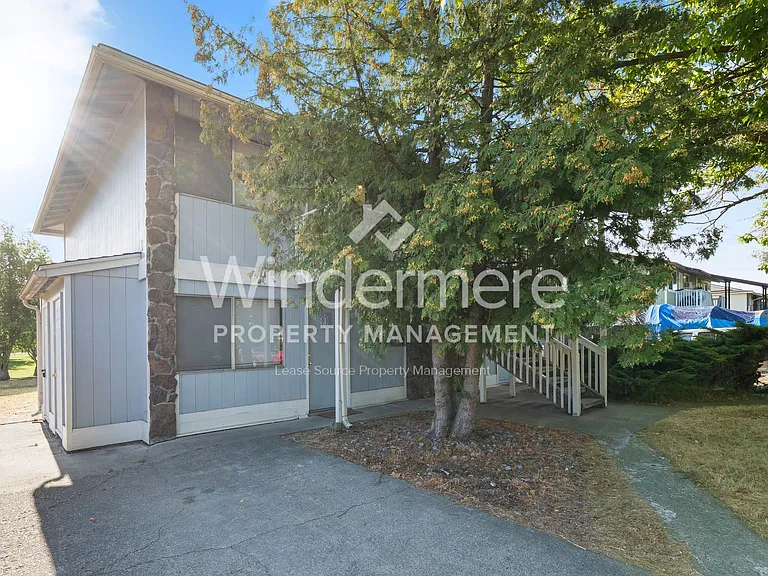 3005 S Whipple Rd — Photo 14