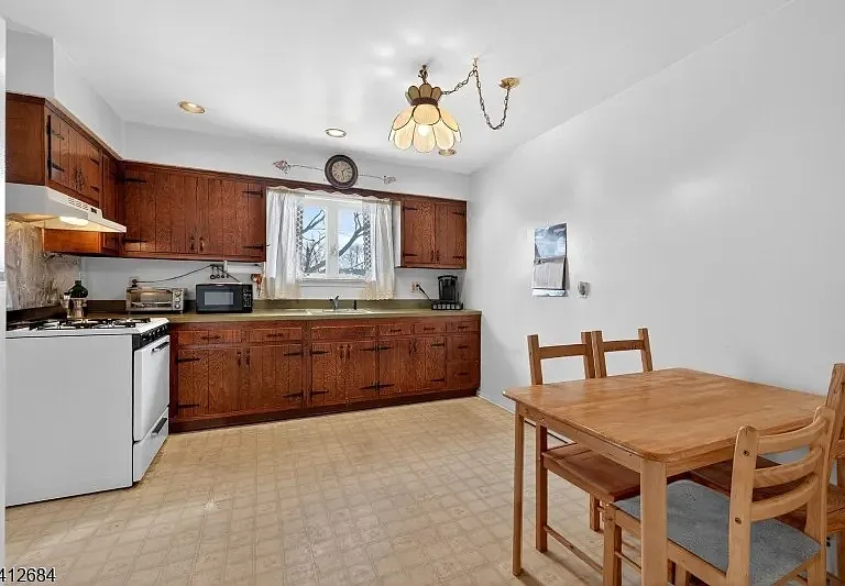 162 Dundee Ave #2 — Photo 8