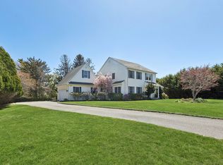 20 Overlook Dr, Southampton, NY 11968