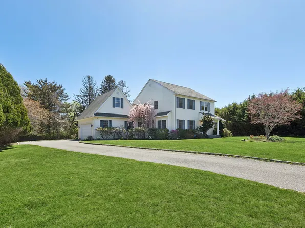 20 Overlook Dr, Southampton, NY 11968