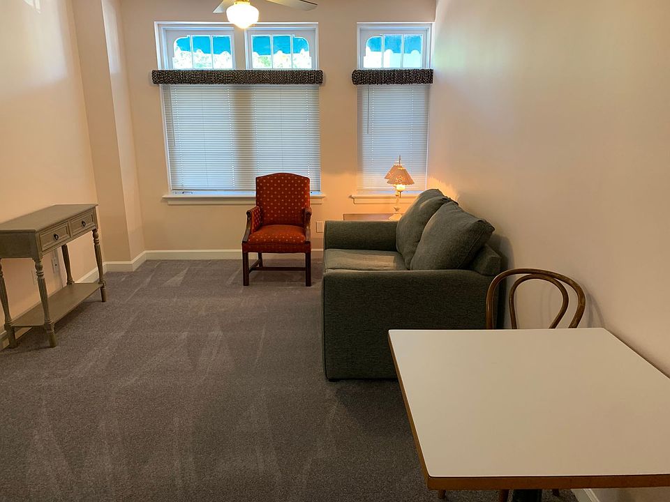 1st image of 2036 14th Ave #206
