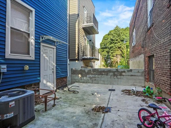 244 Clinton Avenue image 37 of 37