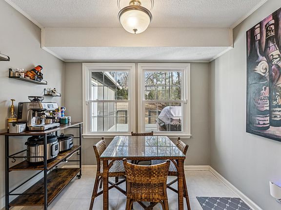 5th image of 4708 Quarter Staff Rd