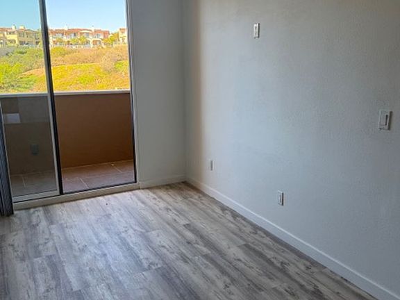 4th image of 1243B Van Nuys St #1245-B