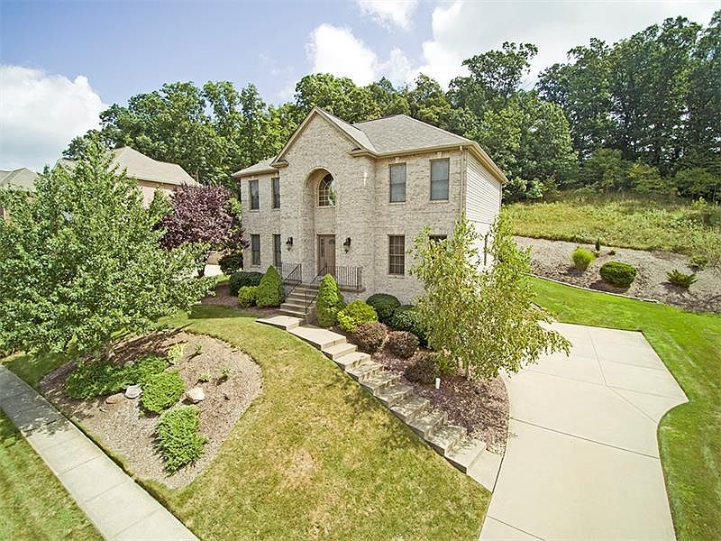 1st image of 122 Oakview Dr