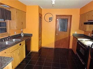 4th image of 501 SE 33rd St