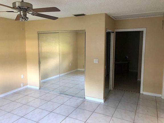 3rd image of 37147 Horseshoe Dr