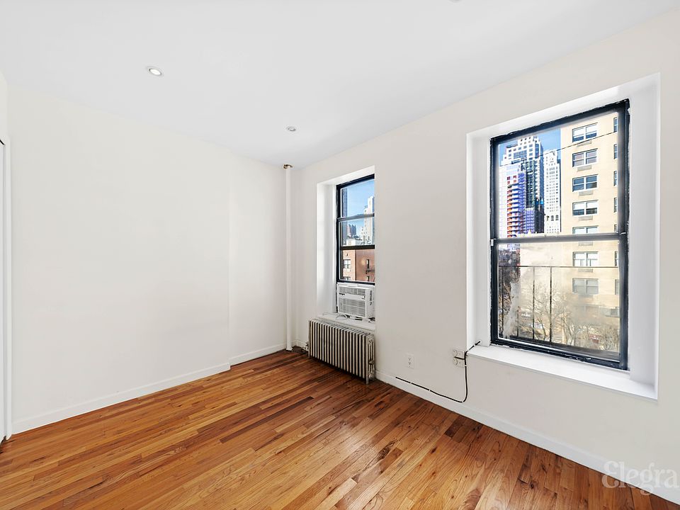1st image of 1604 1st Ave #5O