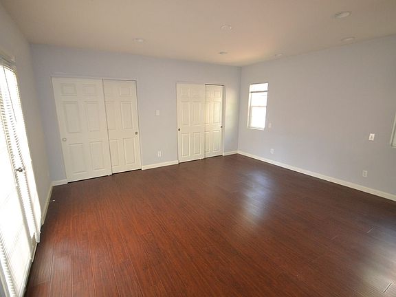 5th image of 15340 Archwood St