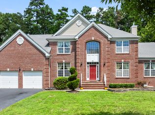 11 Emily Rd, Manalapan, NJ 07726