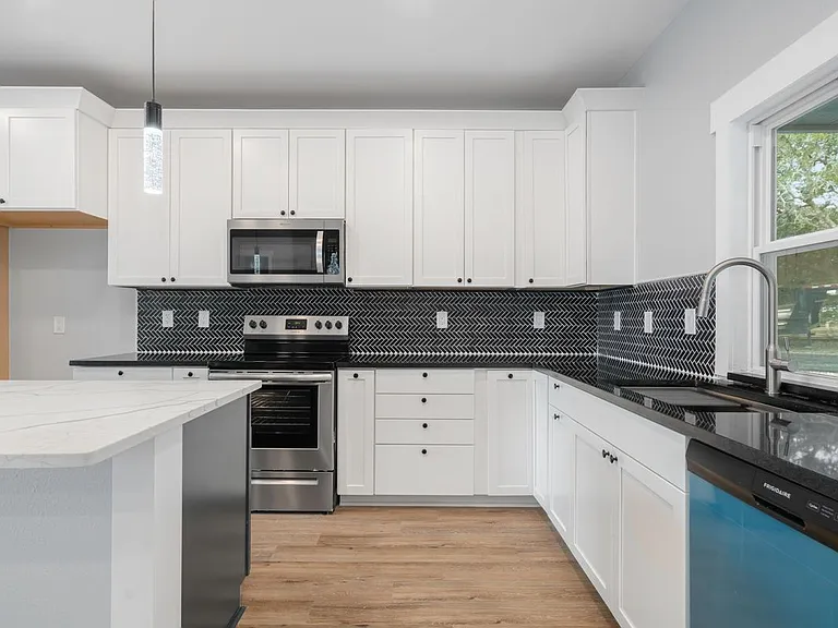11608 Oak Country — Photo 9