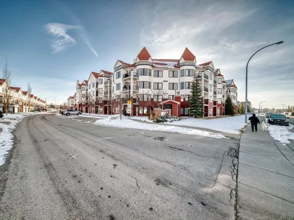 20 Royal Oak Plz NW, Calgary, AB