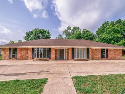 2103 Oakridge Dr, Gladewater, TX, 75647