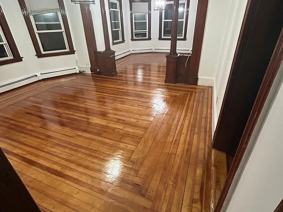 129 Sterling Ave #2