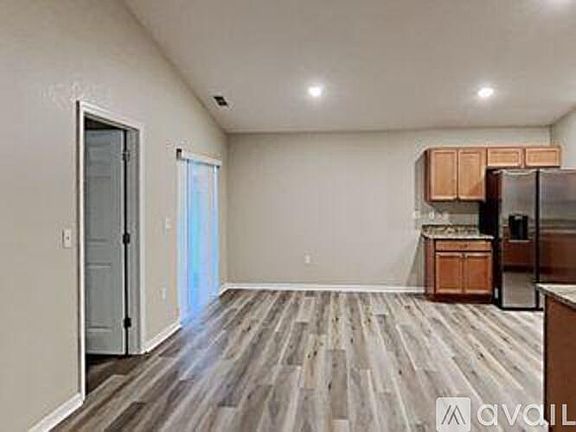 4th image of 5074 Belmont Park Ln