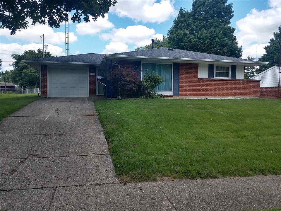 1st image of 2610 Willow Dr