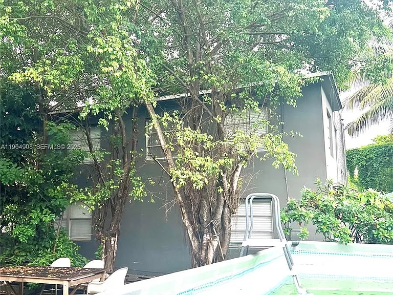 845 NW 3rd St #C — Photo 10