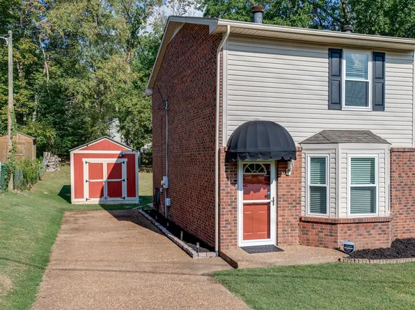 677 Mercer Dr, Hermitage, TN 37076