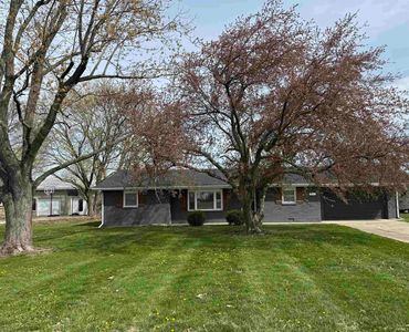 804 E Royerton Rd, Muncie, IN, 47303