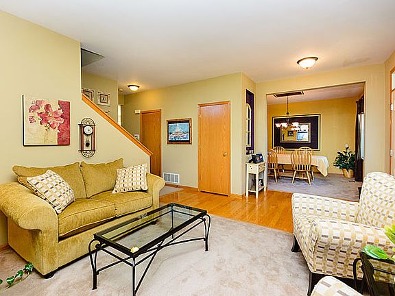 4th image of 2380 Fairchild Ln