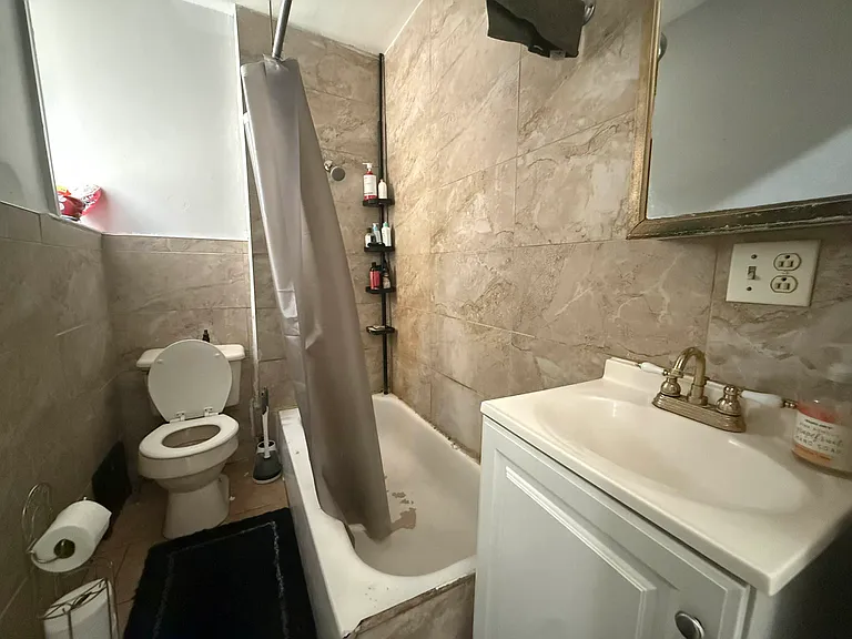 1556 Atlantic Ave #2B — Photo 2