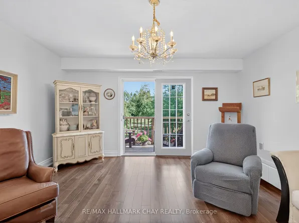 222 Steel St #10, Barrie, ON L4M 2G9